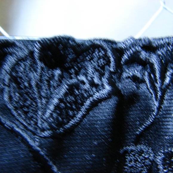 NWT Fashion Form Satin floral Embroidered Garter Belt Black Center Front Bow - Picture 10 of 15